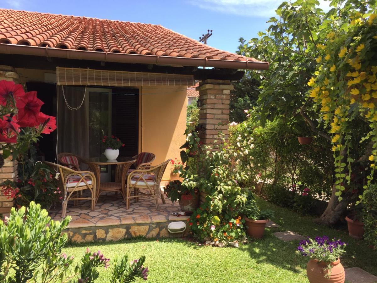 Villa Tina Country Beach Apartments Aharávi Kültér fotó