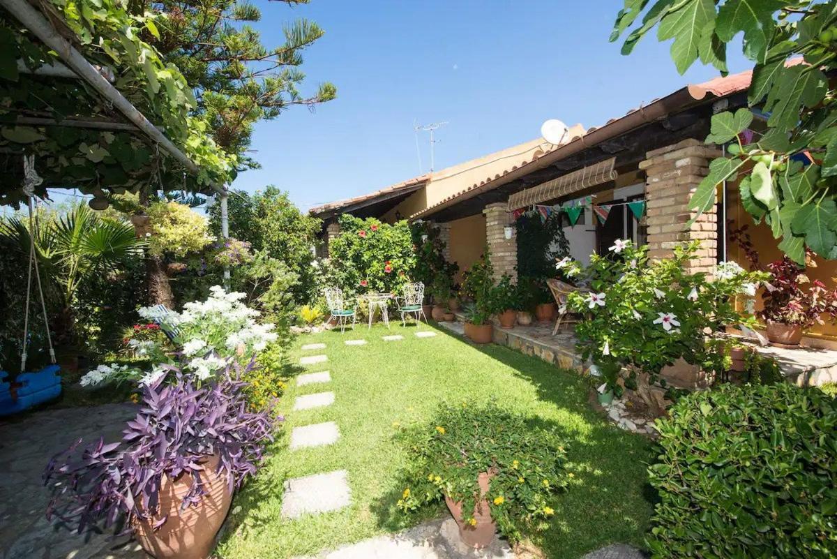 Villa Tina Country Beach Apartments Aharávi Kültér fotó