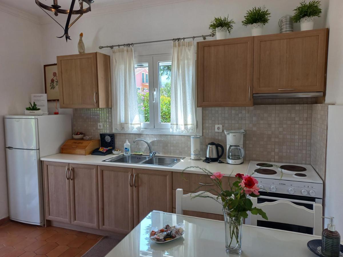 Villa Tina Country Beach Apartments Aharávi Kültér fotó