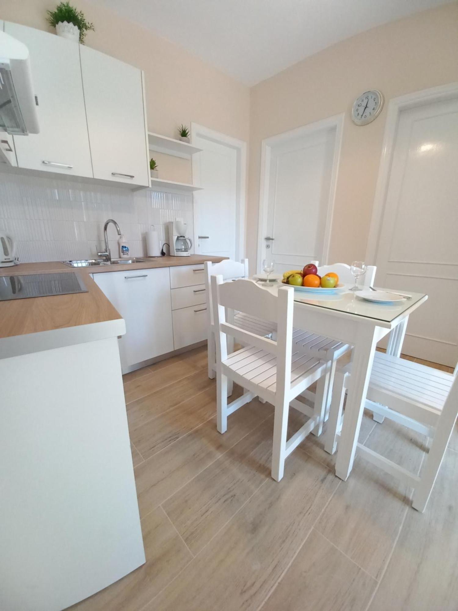 Villa Tina Country Beach Apartments Aharávi Szoba fotó