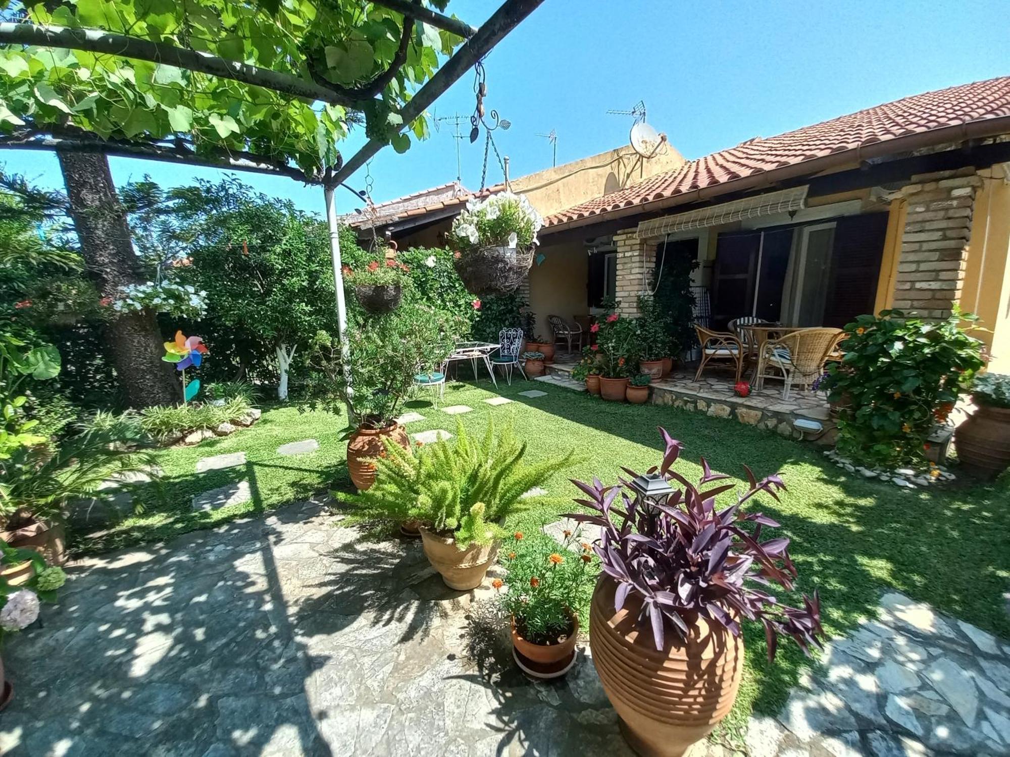 Villa Tina Country Beach Apartments Aharávi Szoba fotó